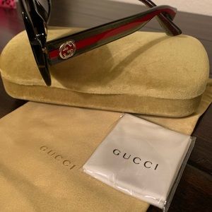 Women’s Gucci Sunglasses